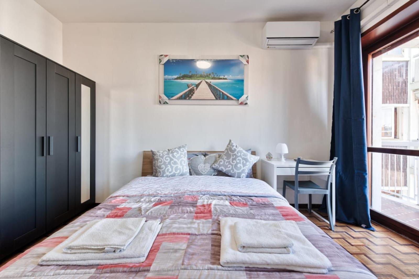 Pensión Easy Downtown - Private With Shared Bathroom Venecia