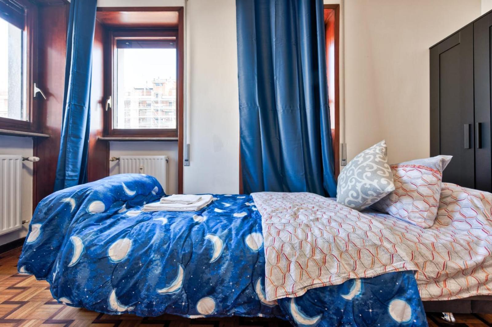Easy Downtown - Private With Shared Bathroom Venecia